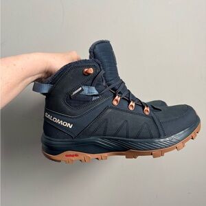 Salomon women’s Navy Hiking Boots